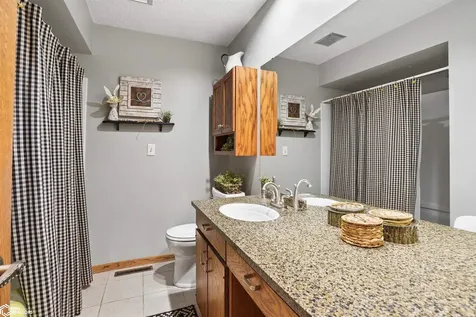 1120 W Olive Street Marshalltown IA 50158