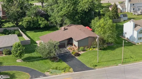 1120 W Olive Street Marshalltown IA 50158