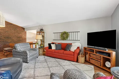 1120 W Olive Street Marshalltown IA 50158