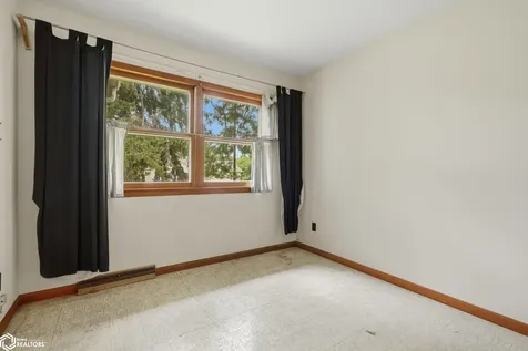 1735 Weimer Street Burlington IA 52601
