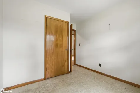 1735 Weimer Street Burlington IA 52601