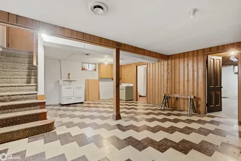1735 Weimer Street Burlington IA 52601