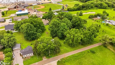 1735 Weimer Street Burlington IA 52601
