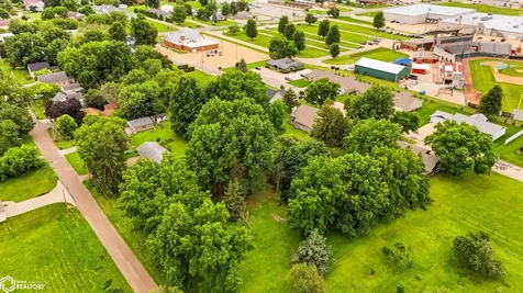 1735 Weimer Street Burlington IA 52601