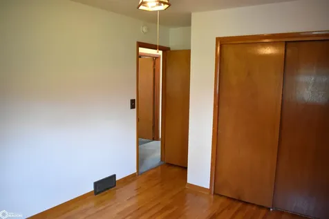 2409 Ellis Avenue Iowa Falls IA 50126