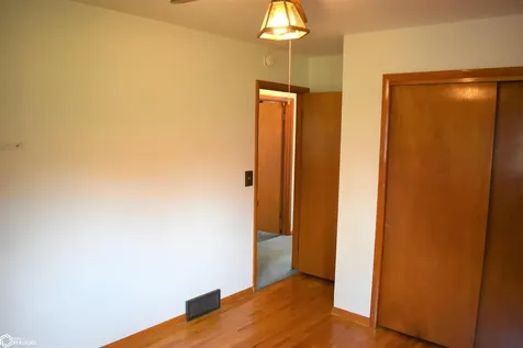 2409 Ellis Avenue Iowa Falls IA 50126
