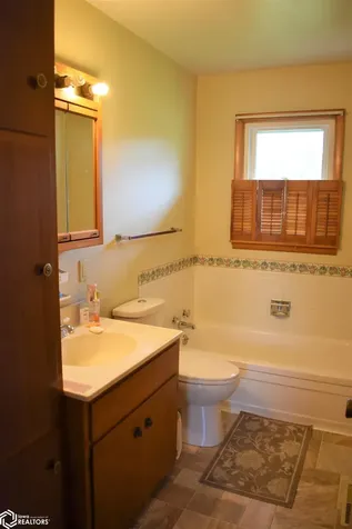 2409 Ellis Avenue Iowa Falls IA 50126