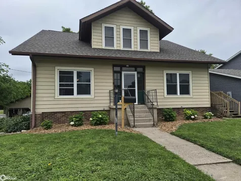 1225 N 4th Avenue W Newton IA 50208