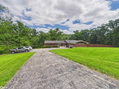 2 Birchwood Hill Drive Ottumwa IA 52501
