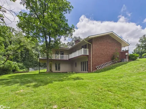 2 Birchwood Hill Drive Ottumwa IA 52501