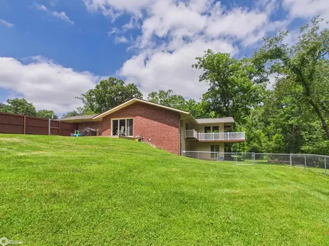 2 Birchwood Hill Drive Ottumwa IA 52501