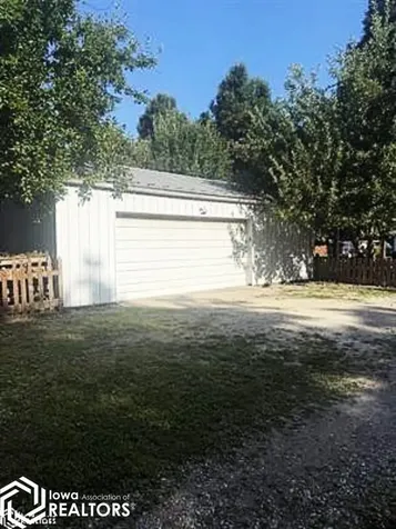 616 W Jackson S Fairfield IA 52556