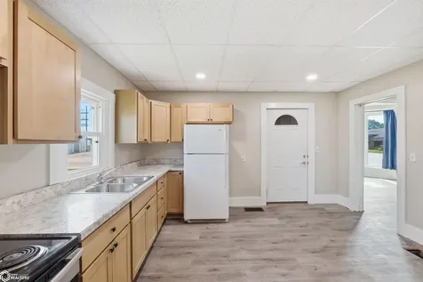 415 E Main Street Montezuma IA 50171