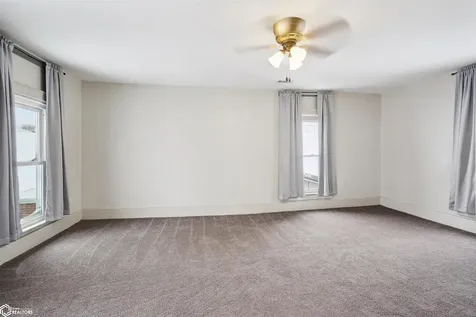 415 E Main Street Montezuma IA 50171