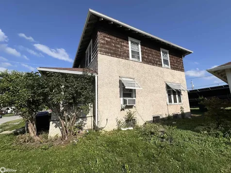 618 Fremont Street Marshalltown IA 50158