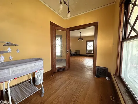 618 Fremont Street Marshalltown IA 50158