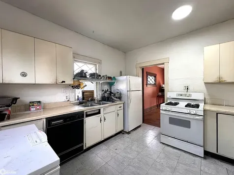 618 Fremont Street Marshalltown IA 50158