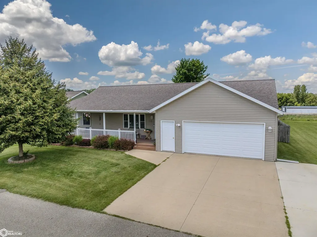 1340 Georgetown Road Iowa Falls IA 50126