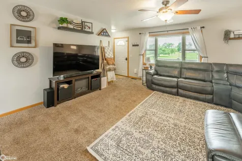 1340 Georgetown Road Iowa Falls IA 50126