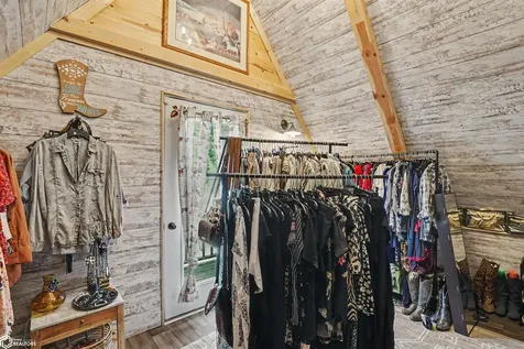 4182 Shady Lane Drive Brooklyn IA 52211
