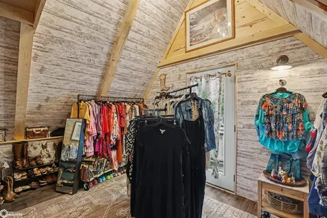 4182 Shady Lane Drive Brooklyn IA 52211
