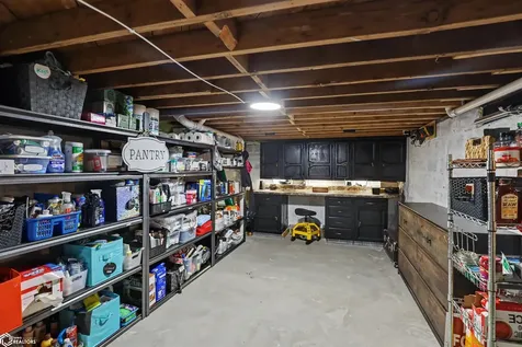4182 Shady Lane Drive Brooklyn IA 52211