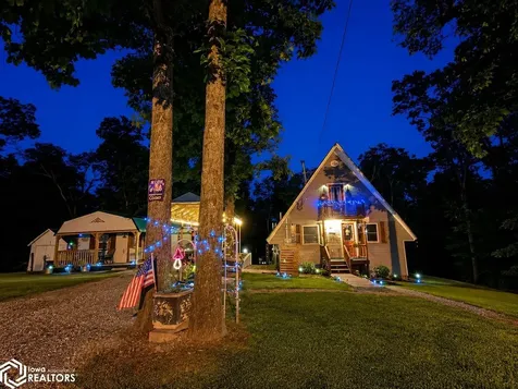 4182 Shady Lane Drive Brooklyn IA 52211
