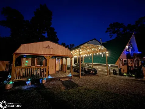 4182 Shady Lane Drive Brooklyn IA 52211