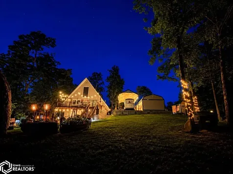 4182 Shady Lane Drive Brooklyn IA 52211