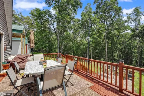 4182 Shady Lane Drive Brooklyn IA 52211