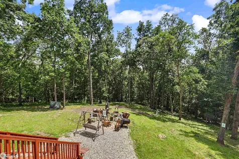 4182 Shady Lane Drive Brooklyn IA 52211