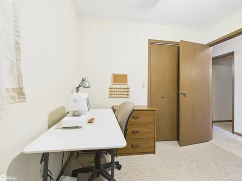 18 Pine Court Montrose IA 52639