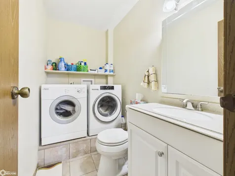 18 Pine Court Montrose IA 52639