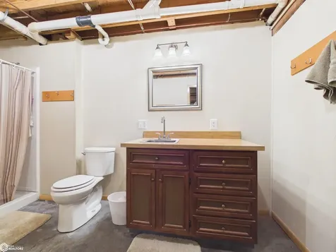 18 Pine Court Montrose IA 52639