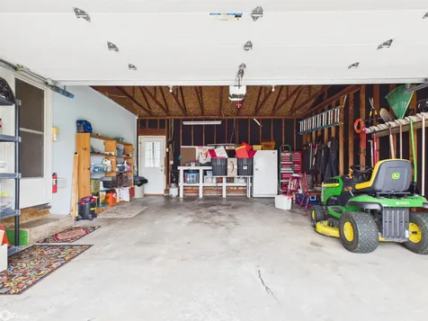 18 Pine Court Montrose IA 52639