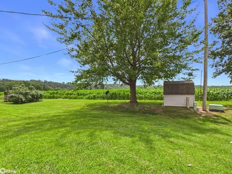 18 Pine Court Montrose IA 52639