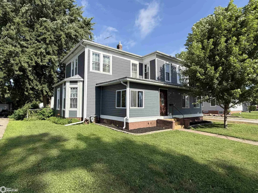 415 W 4th Street S Newton IA 50208