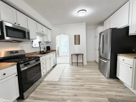 415 W 4th Street S Newton IA 50208