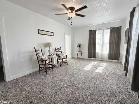 415 W 4th Street S Newton IA 50208