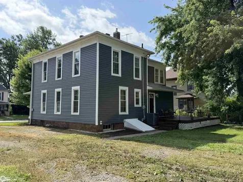 415 W 4th Street S Newton IA 50208