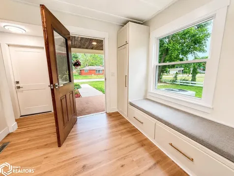 255 Willowbrook Drive Mason City IA 50401
