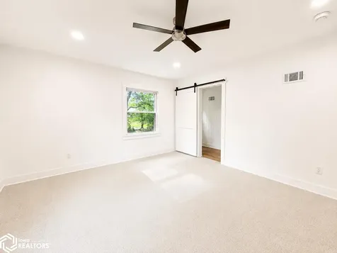 255 Willowbrook Drive Mason City IA 50401