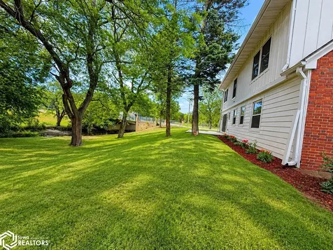 255 Willowbrook Drive Mason City IA 50401