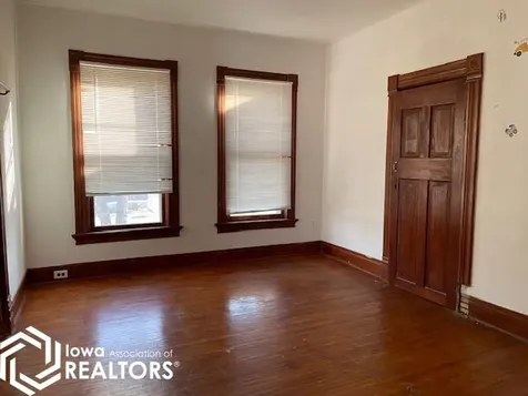 821 8th Avenue Grinnell IA 50112