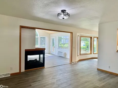 2021 Edmundson Oskaloosa IA 52577