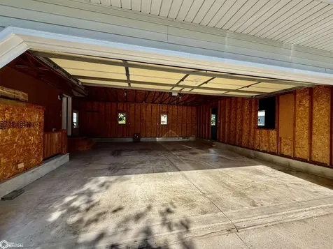 2021 Edmundson Oskaloosa IA 52577