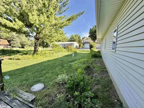 2021 Edmundson Oskaloosa IA 52577