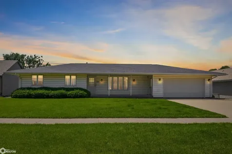 1507 S 5th Street Marshalltown IA 50158