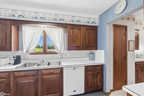 1507 S 5th Street Marshalltown IA 50158