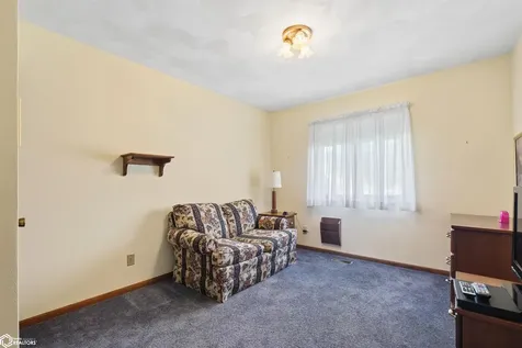 1507 S 5th Street Marshalltown IA 50158